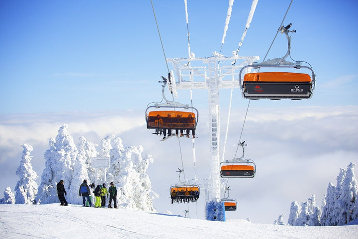 VAIL RESORTS ACQUIRES FOUR RESORTS